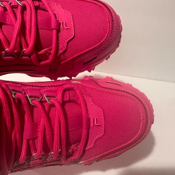 Fila - Picture 13 of 13